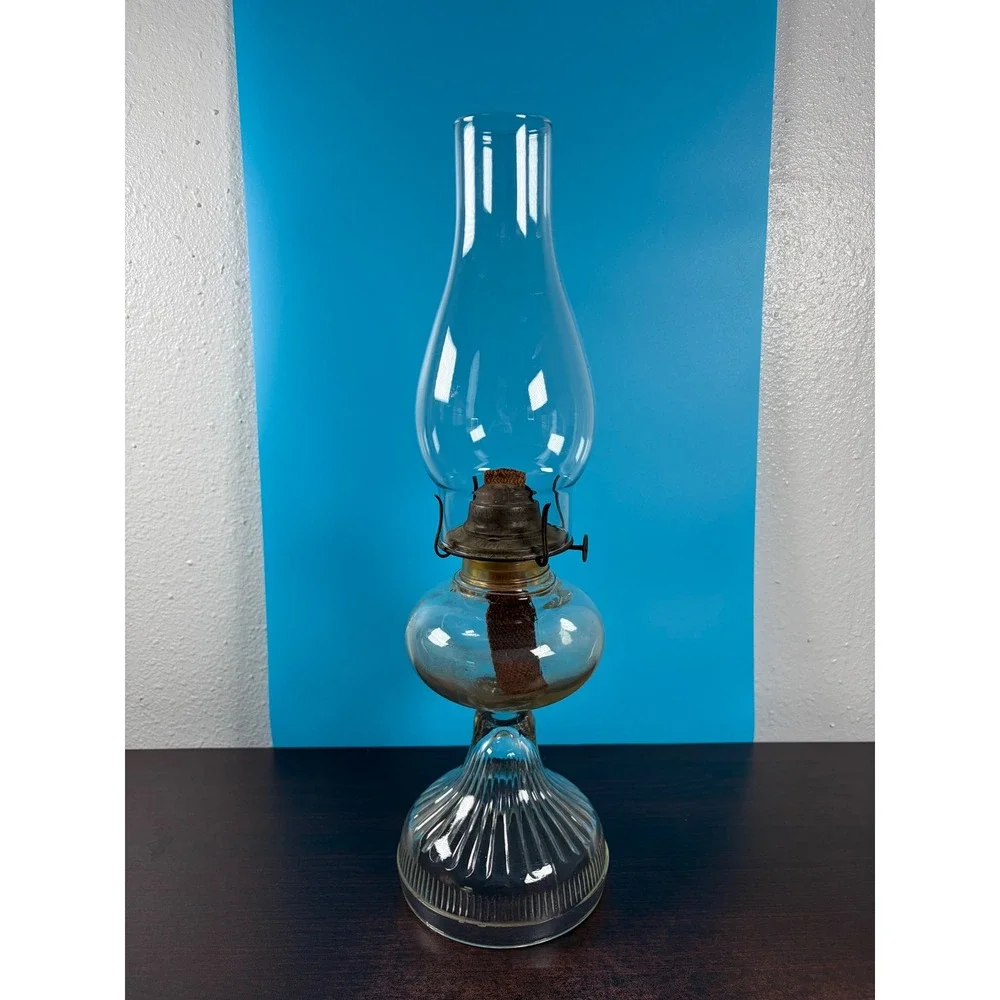 Waterberry‎ Conn Co Etched Star Oil Lamp